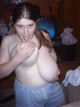Chubby teen titlicker